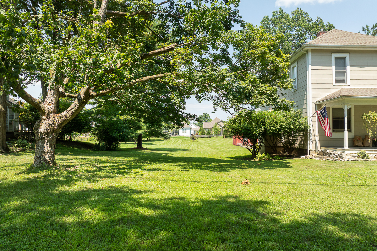 0 E Case Ave-1