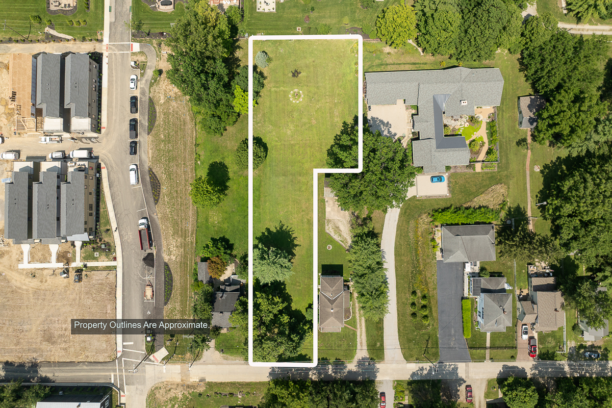 0 E Case Ave-3