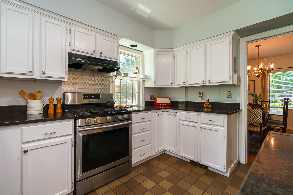1010 Vernon Rd-34