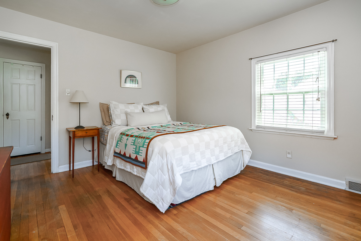 1010 Vernon Rd-40