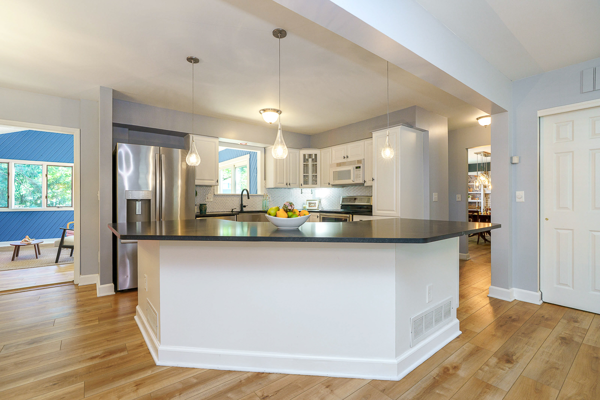 106 Ormsbee Ave-16