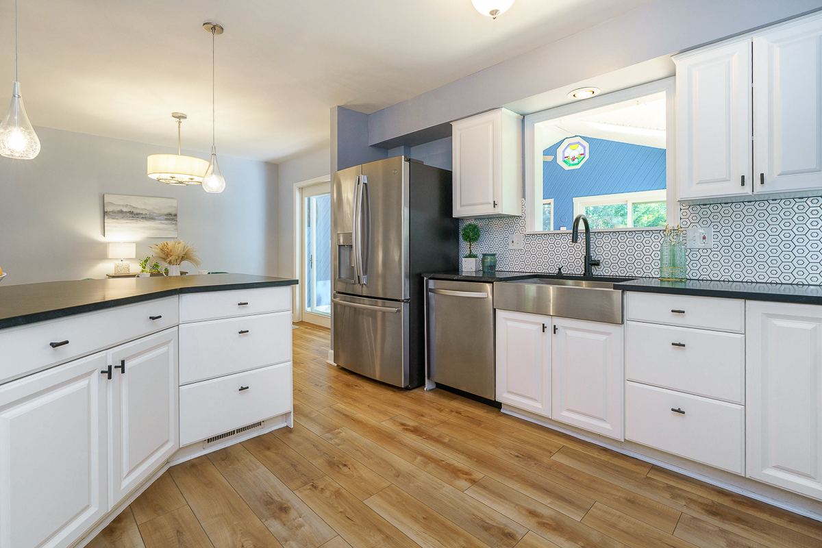 106 Ormsbee Ave-17