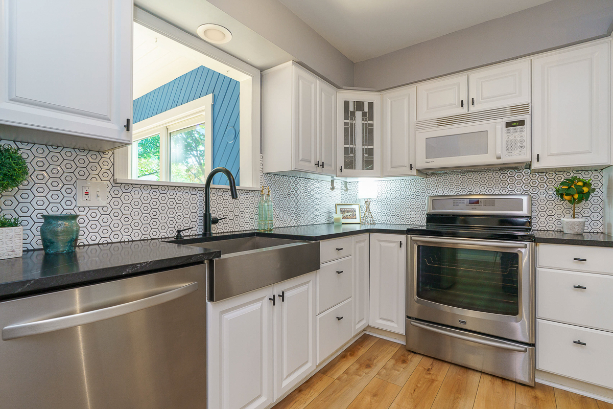 106 Ormsbee Ave-20