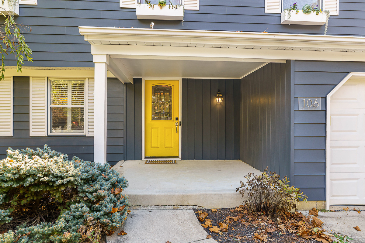 106 Ormsbee Ave-7