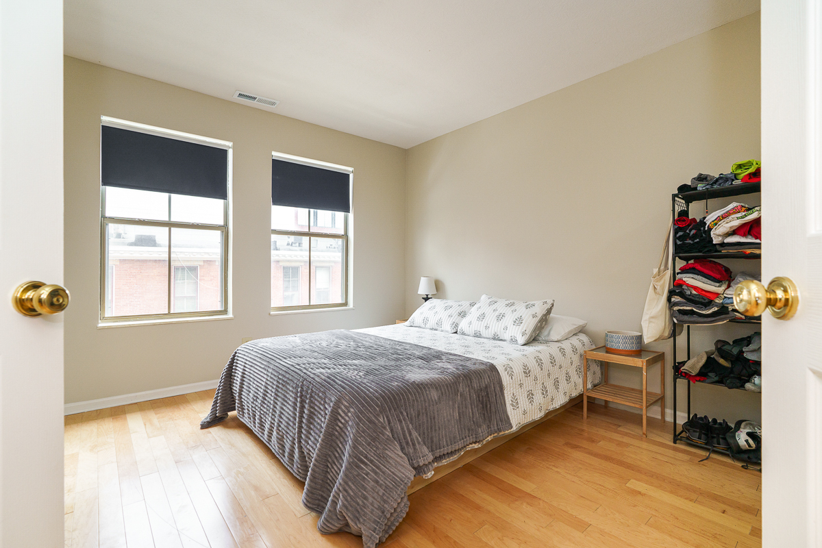 10 w Russell St-22