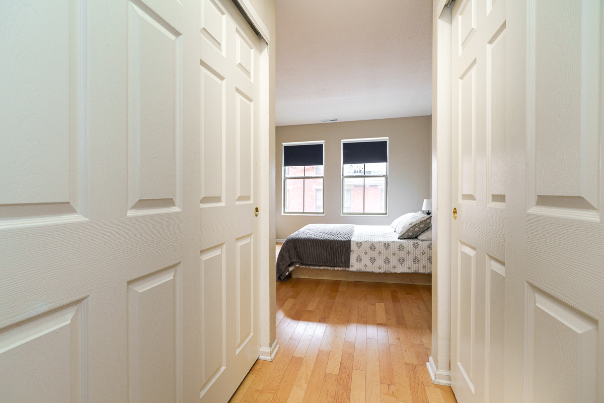 10 w Russell St-25