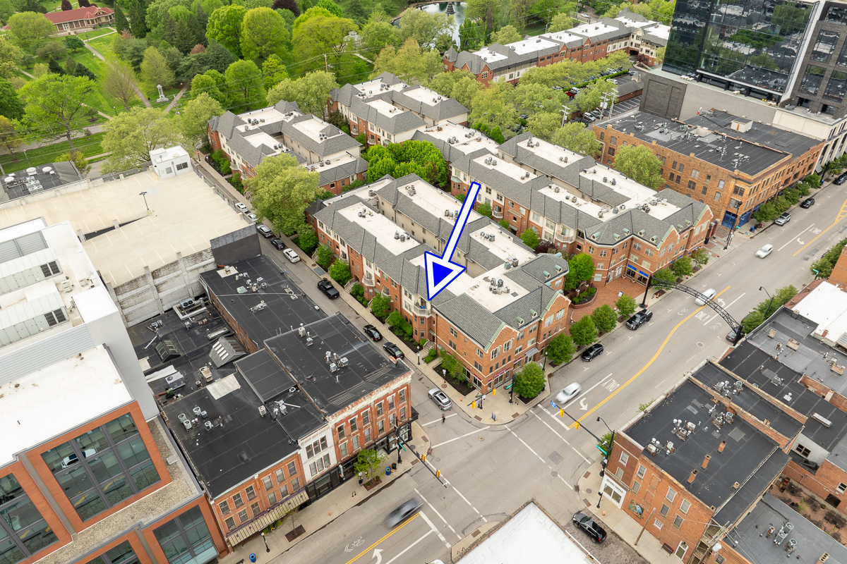 10 w Russell St-4