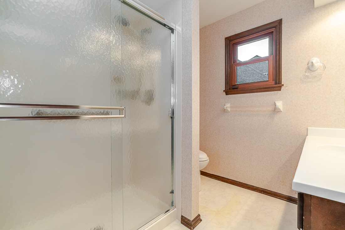 111 North Nob Hill-39