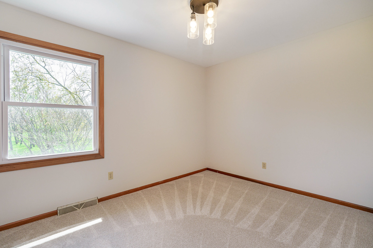 1203 Hiner Rd-48