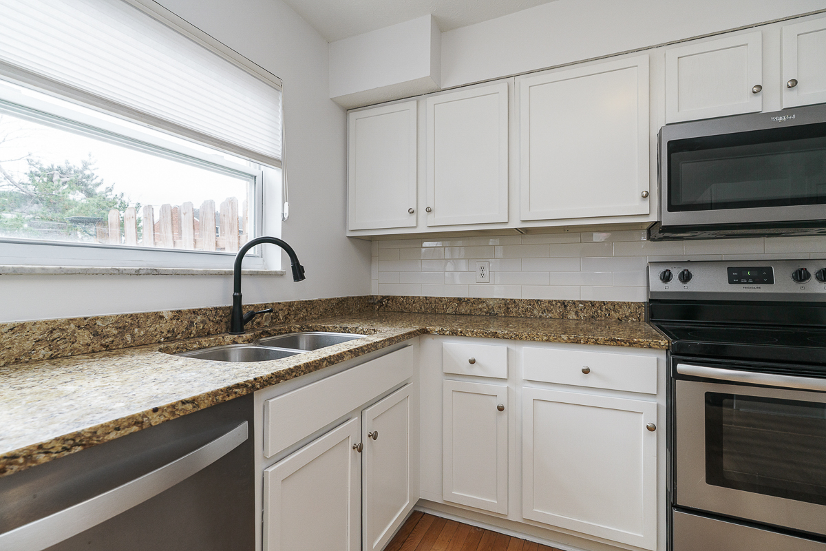 1217 Weybridge Rd-24