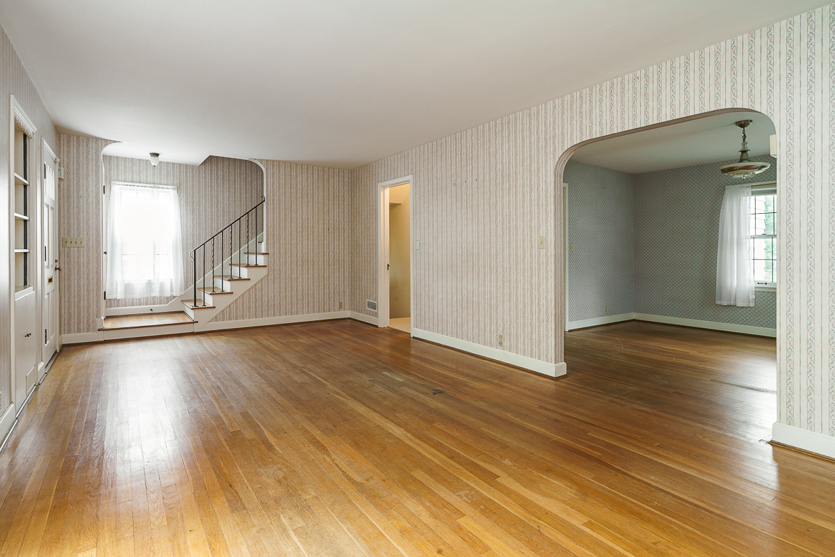 123 w South St-14