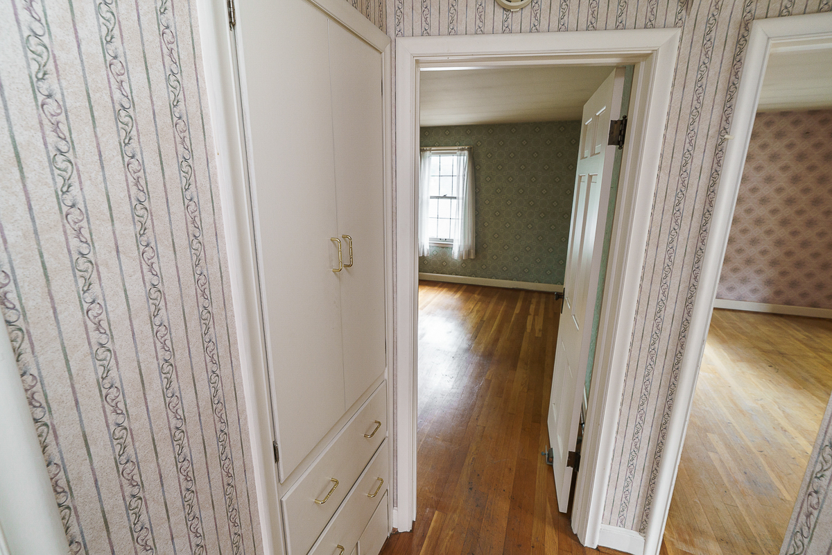 123 w South St-29