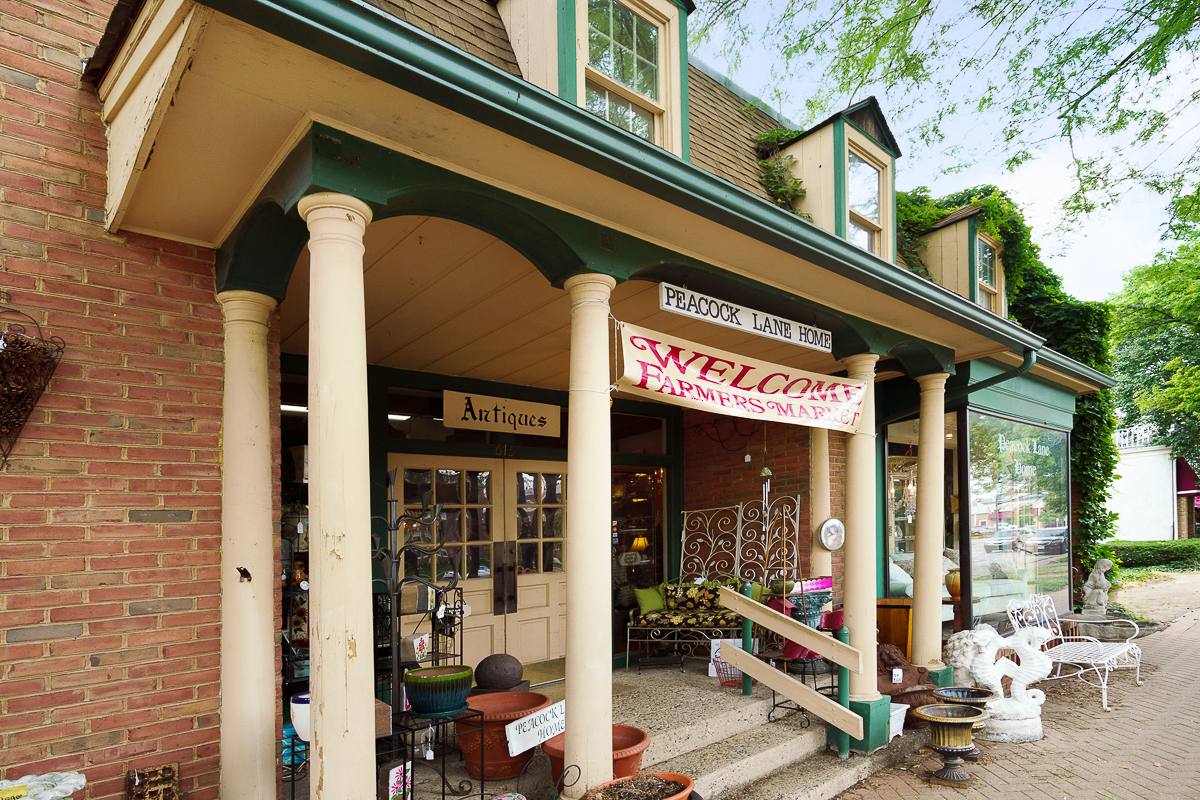 123 w South St-32