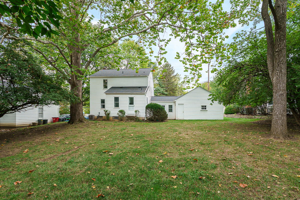 123 w South St-6