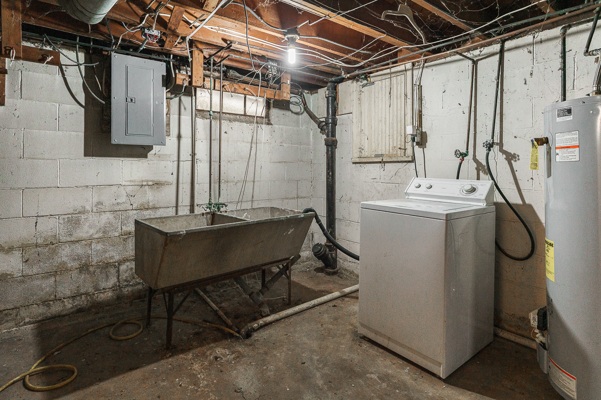 123 w South St-9