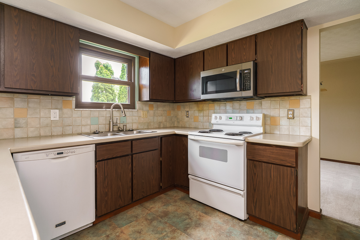1258 Denbigh Dr-11