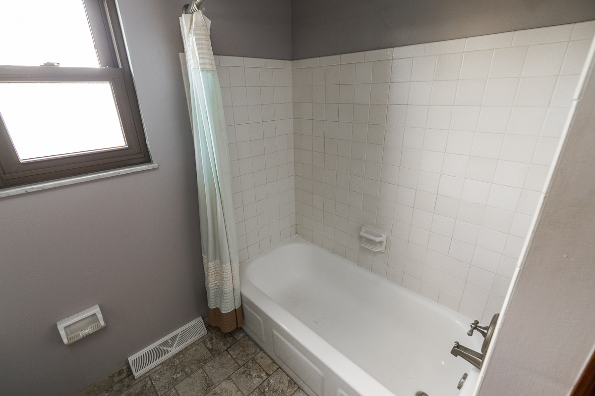 1258 Denbigh Dr-31