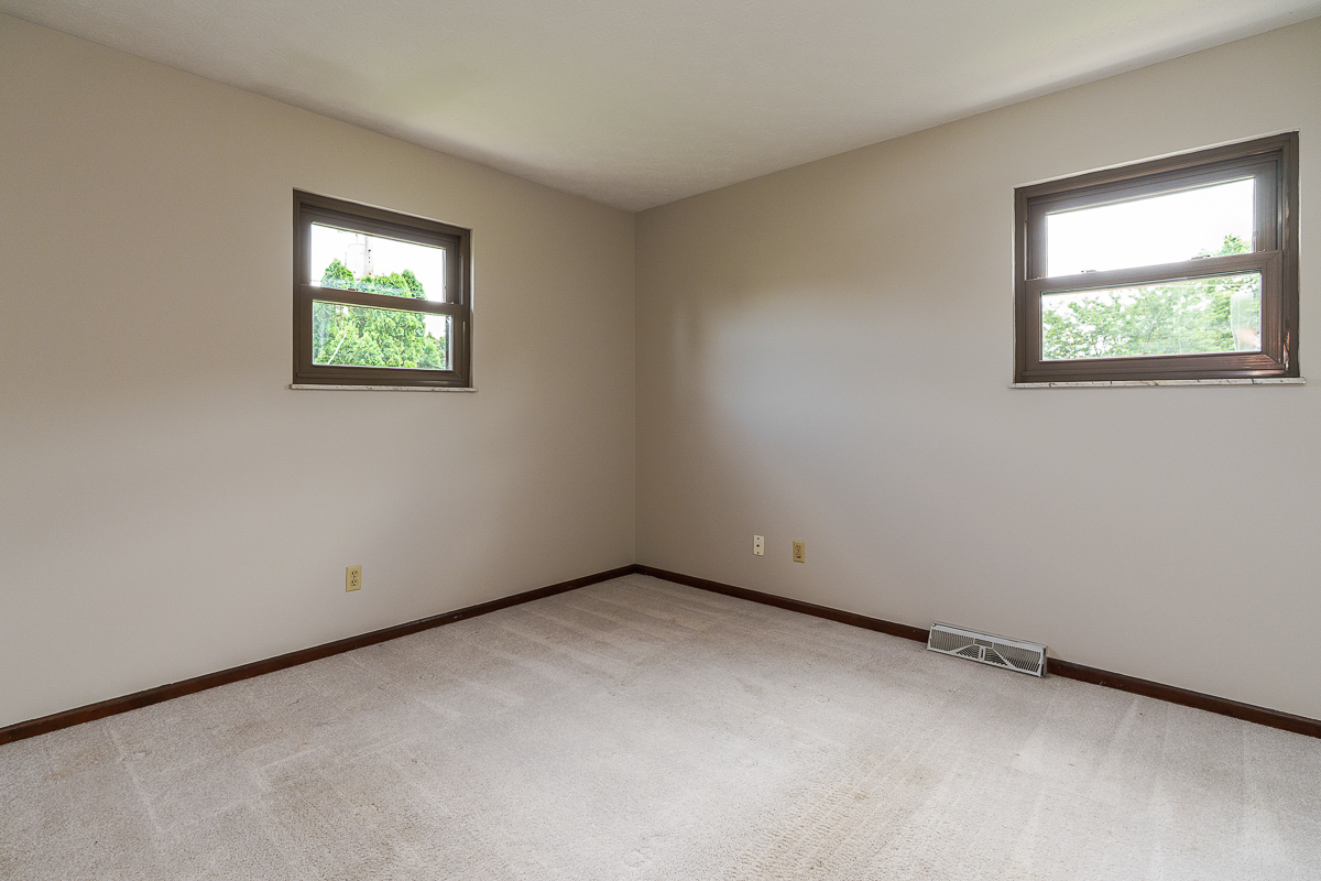 1258 Denbigh Dr-32