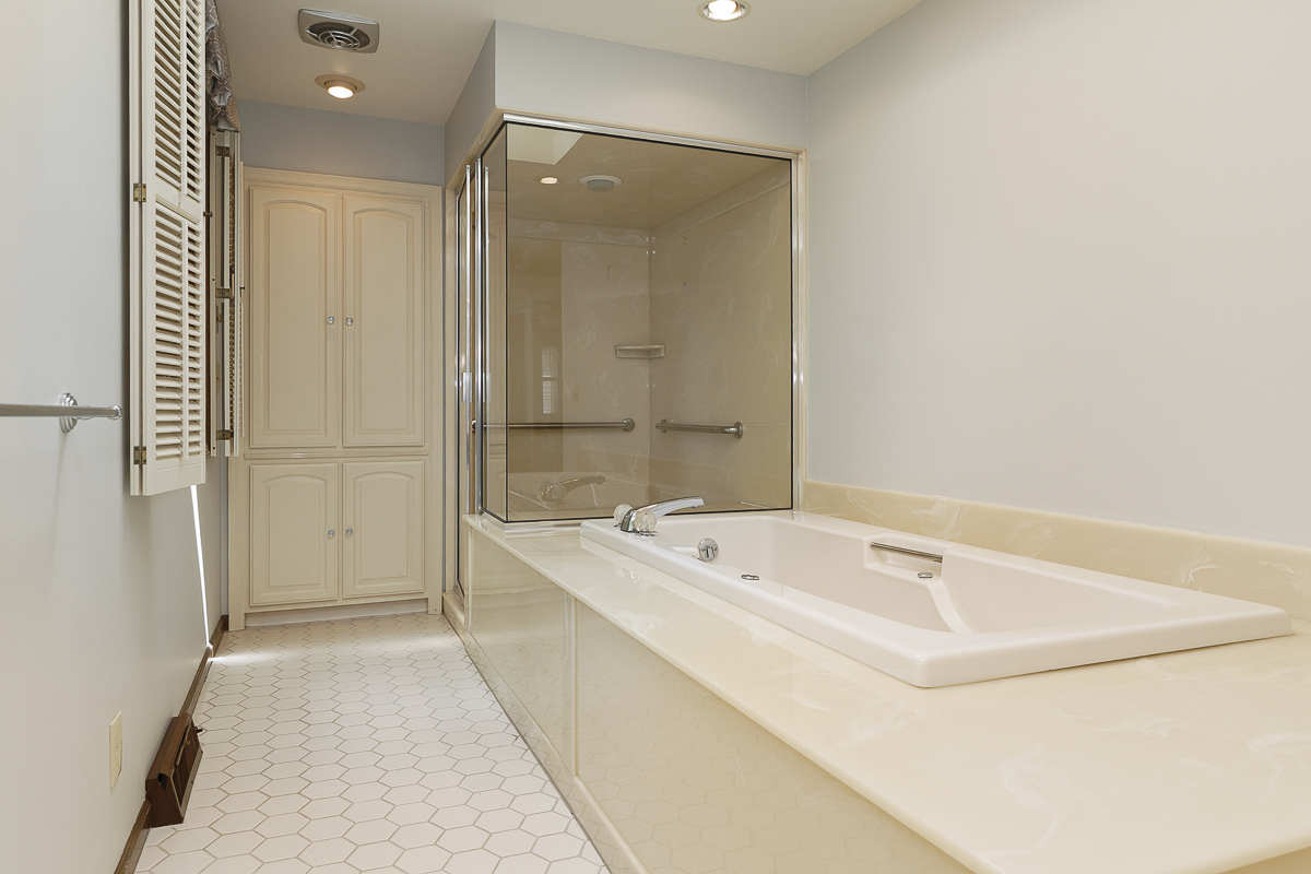 1270 Marlyn Dr-38