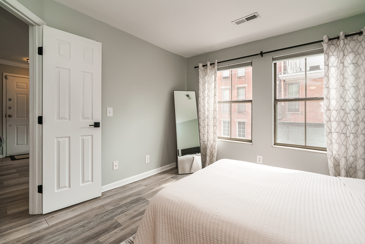 12 W Russell St-22