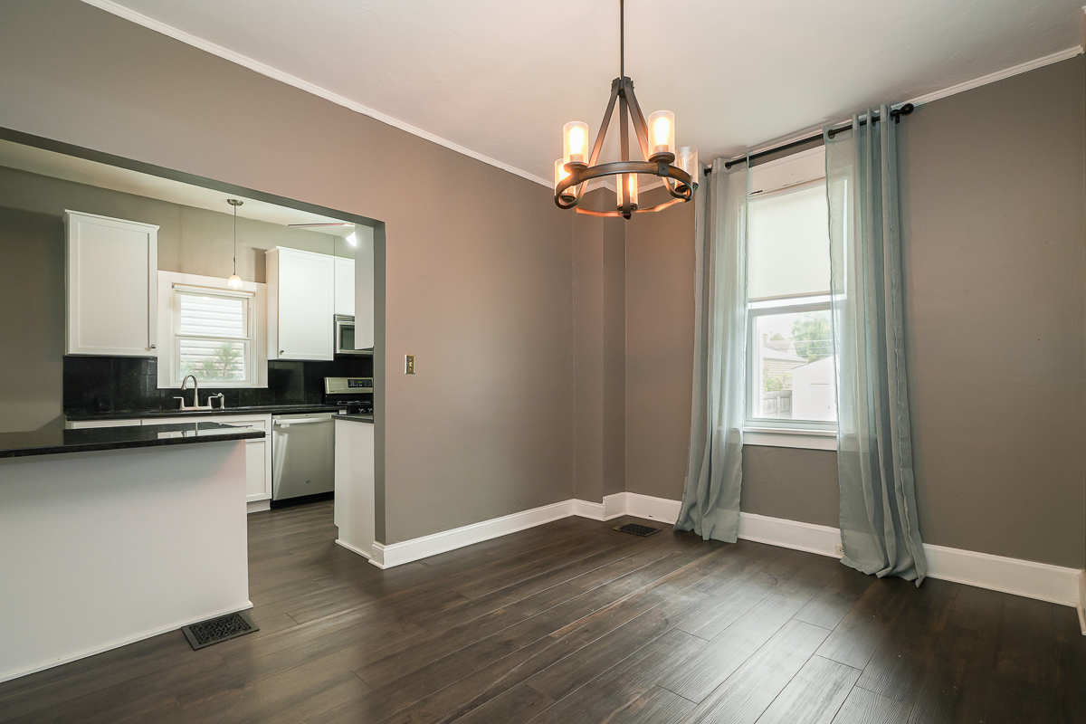130 e Gates St-11