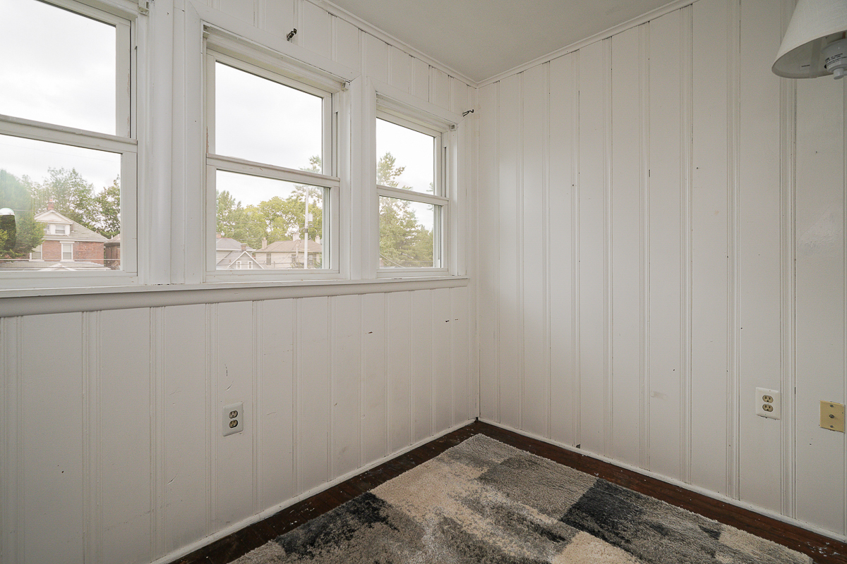 130 e Gates St-29