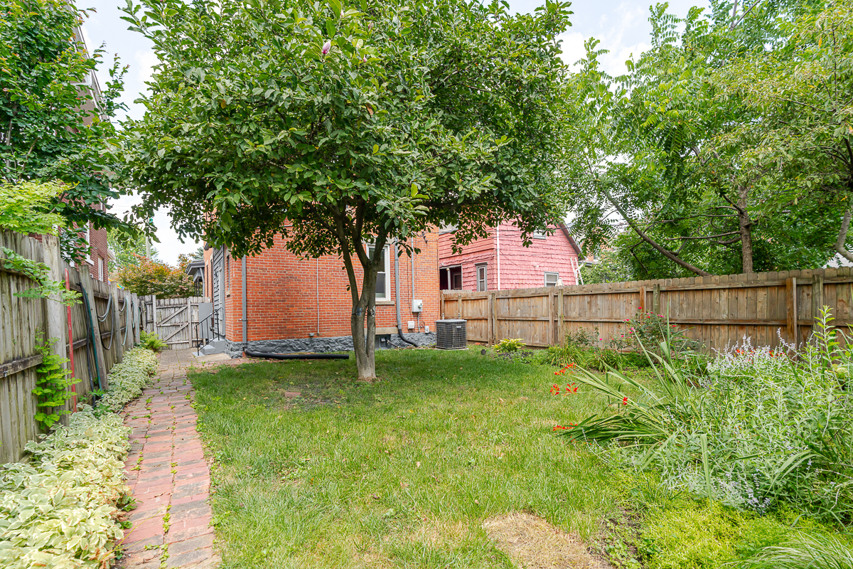 1366 s 4th St-4