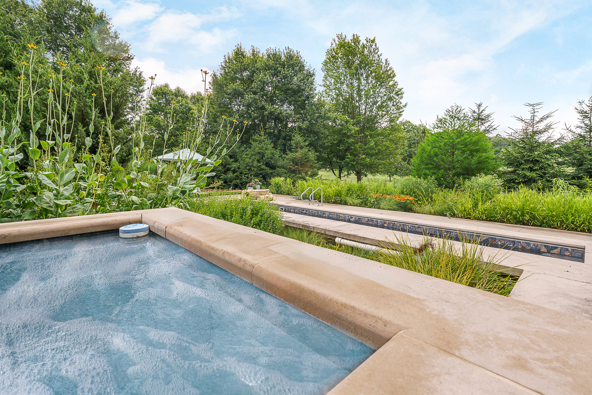 150 Pinehurst Dr-31