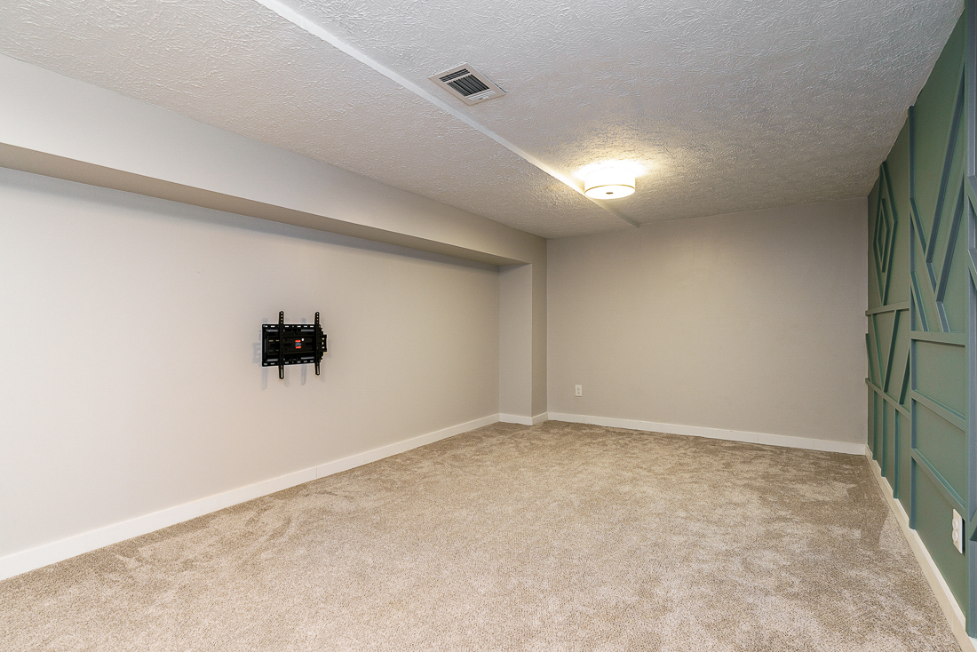 1537 Sandringham Ct.-14