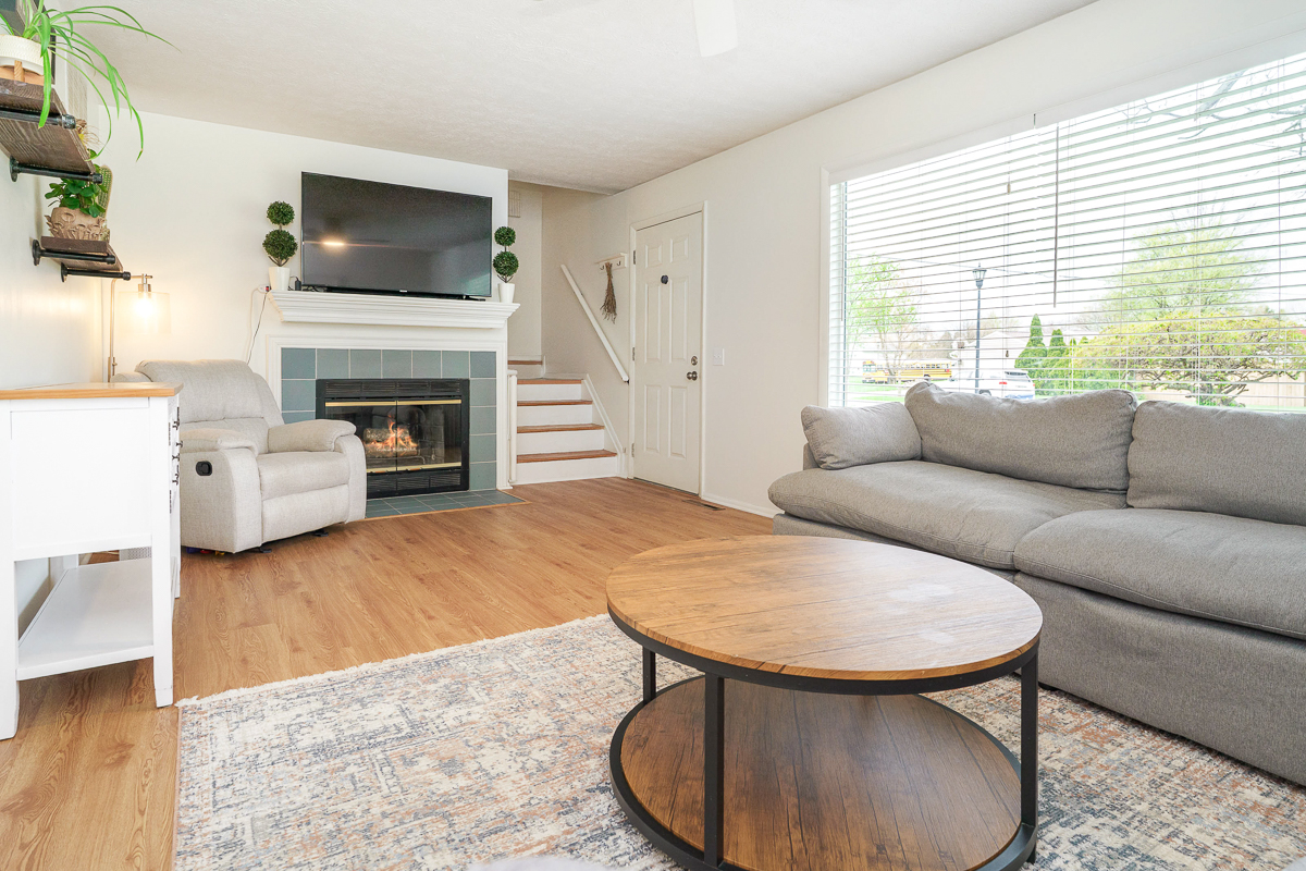 162 Burns Dr-12