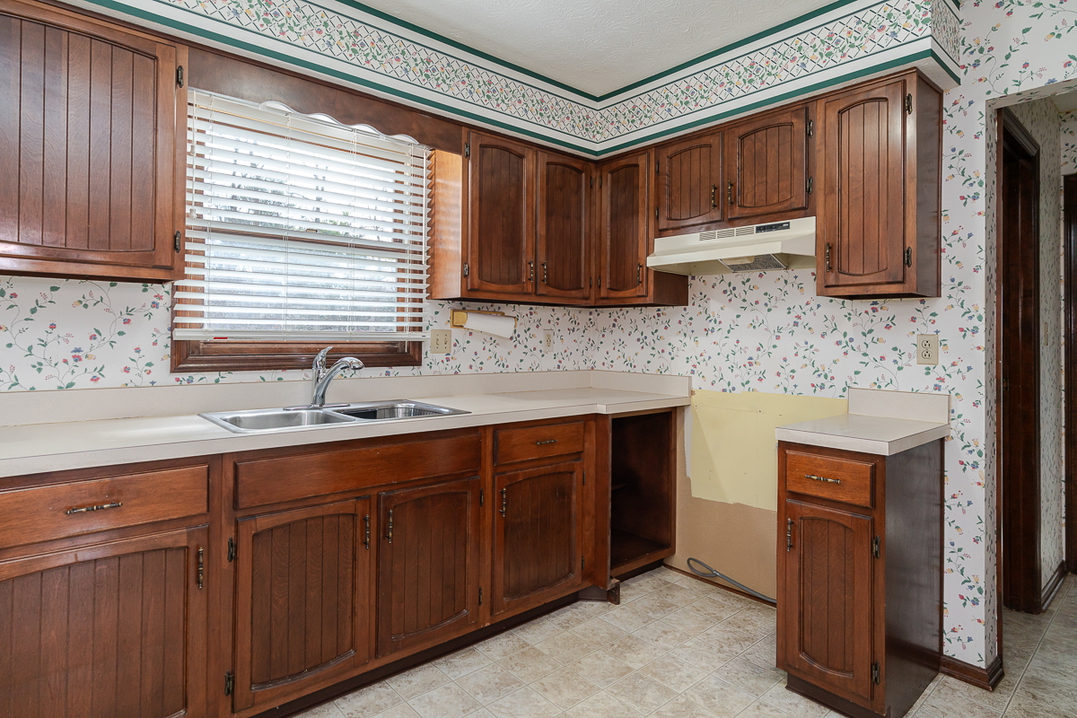 1685 Beckett Ave.-14