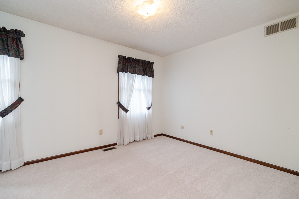 1685 Beckett Ave.-33