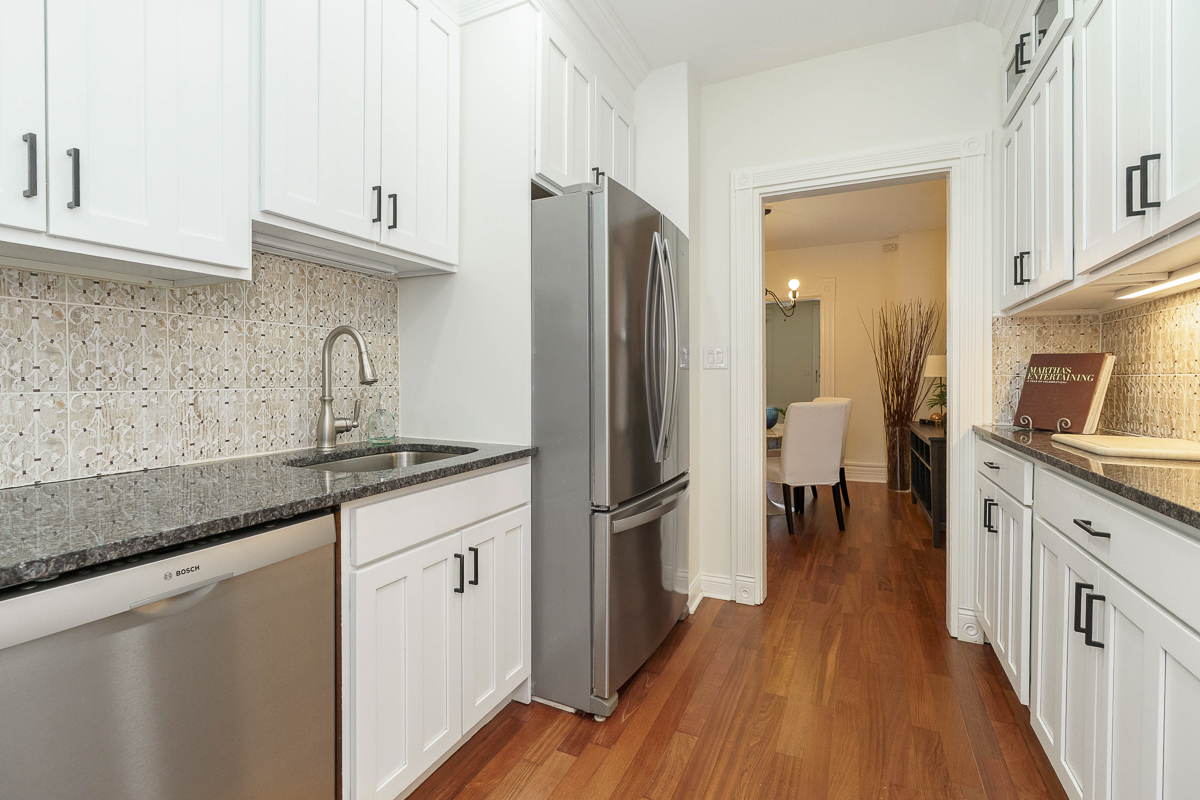 183 e First Ave-20