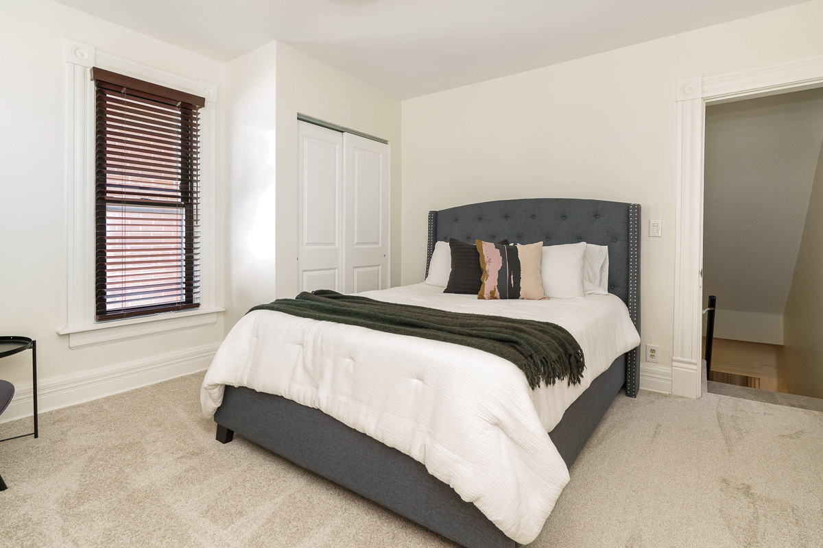 183 e First Ave-22