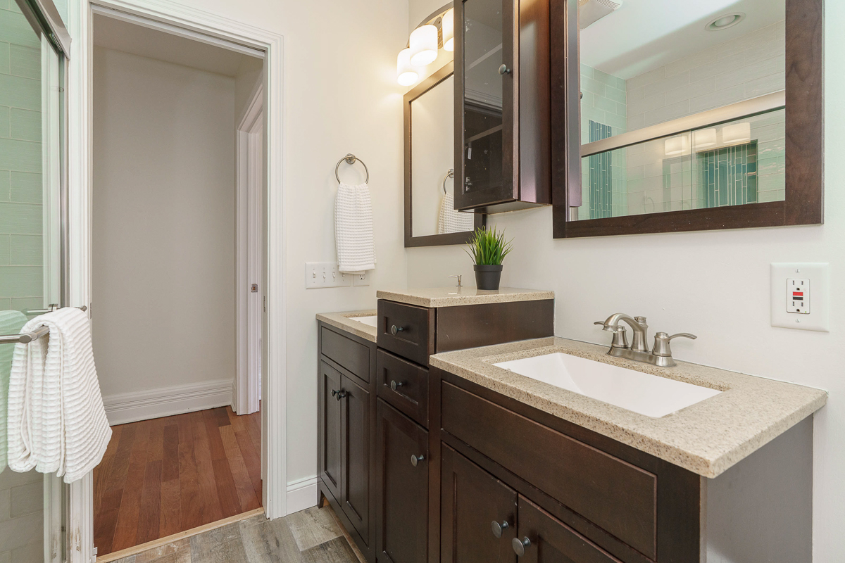 183 e First Ave-27
