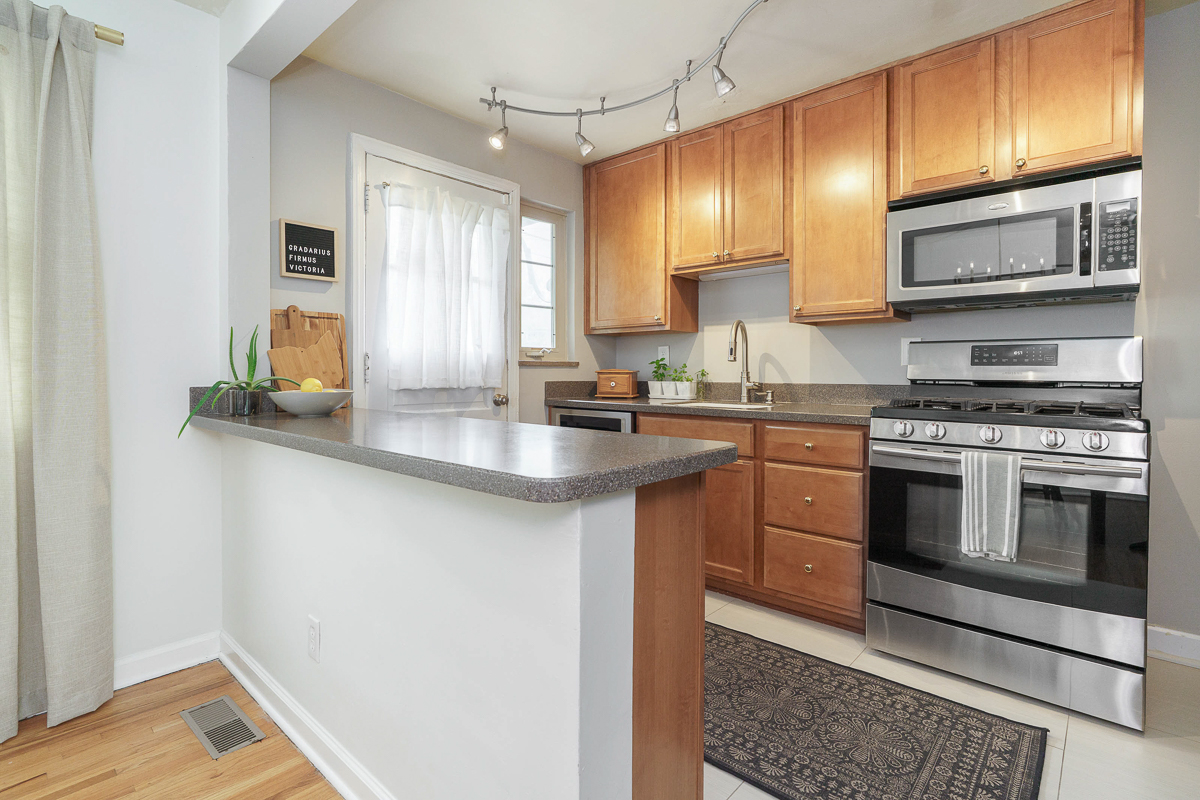 1838 Northwest Ct Unit B-17
