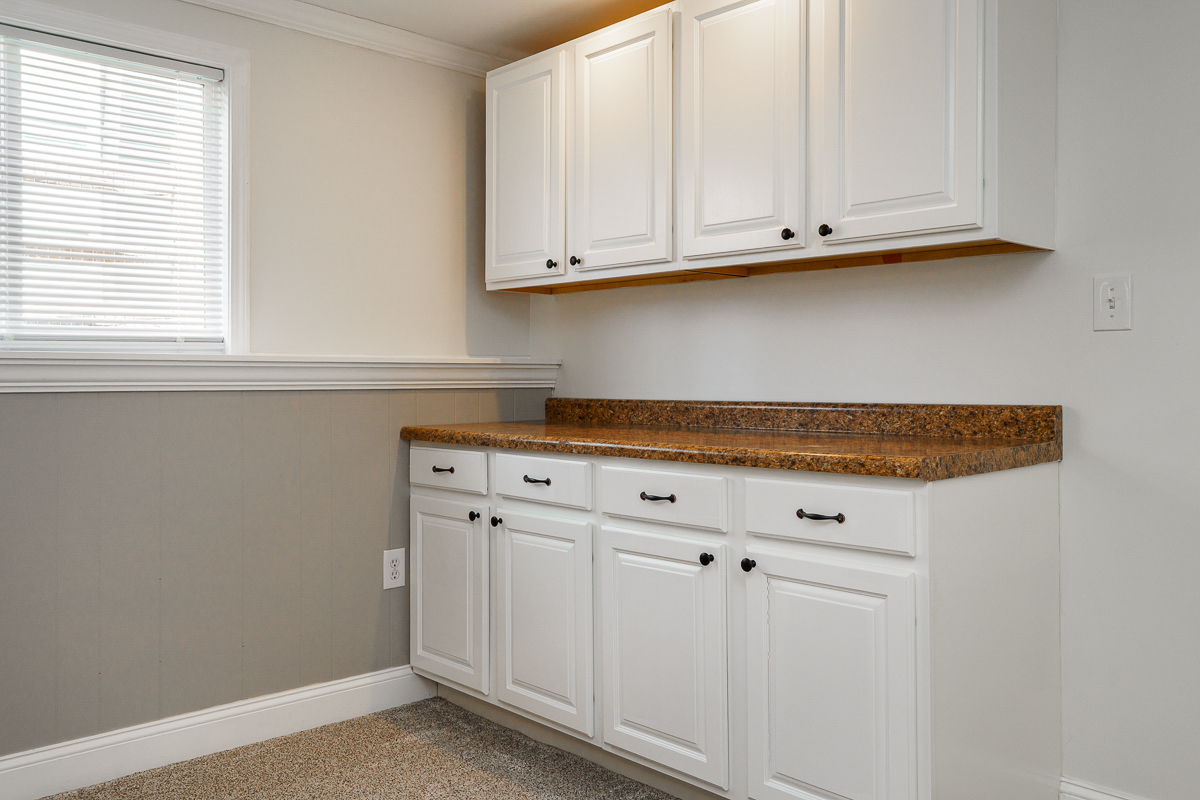 2053 Brofford Dr-13