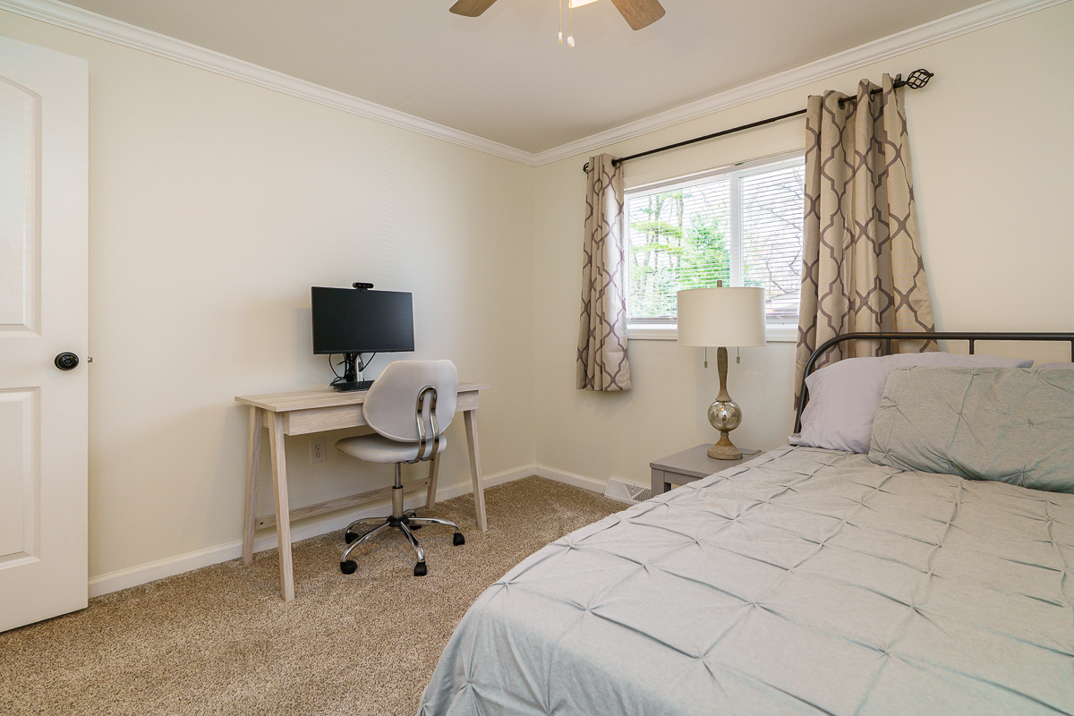 2053 Brofford Dr-32