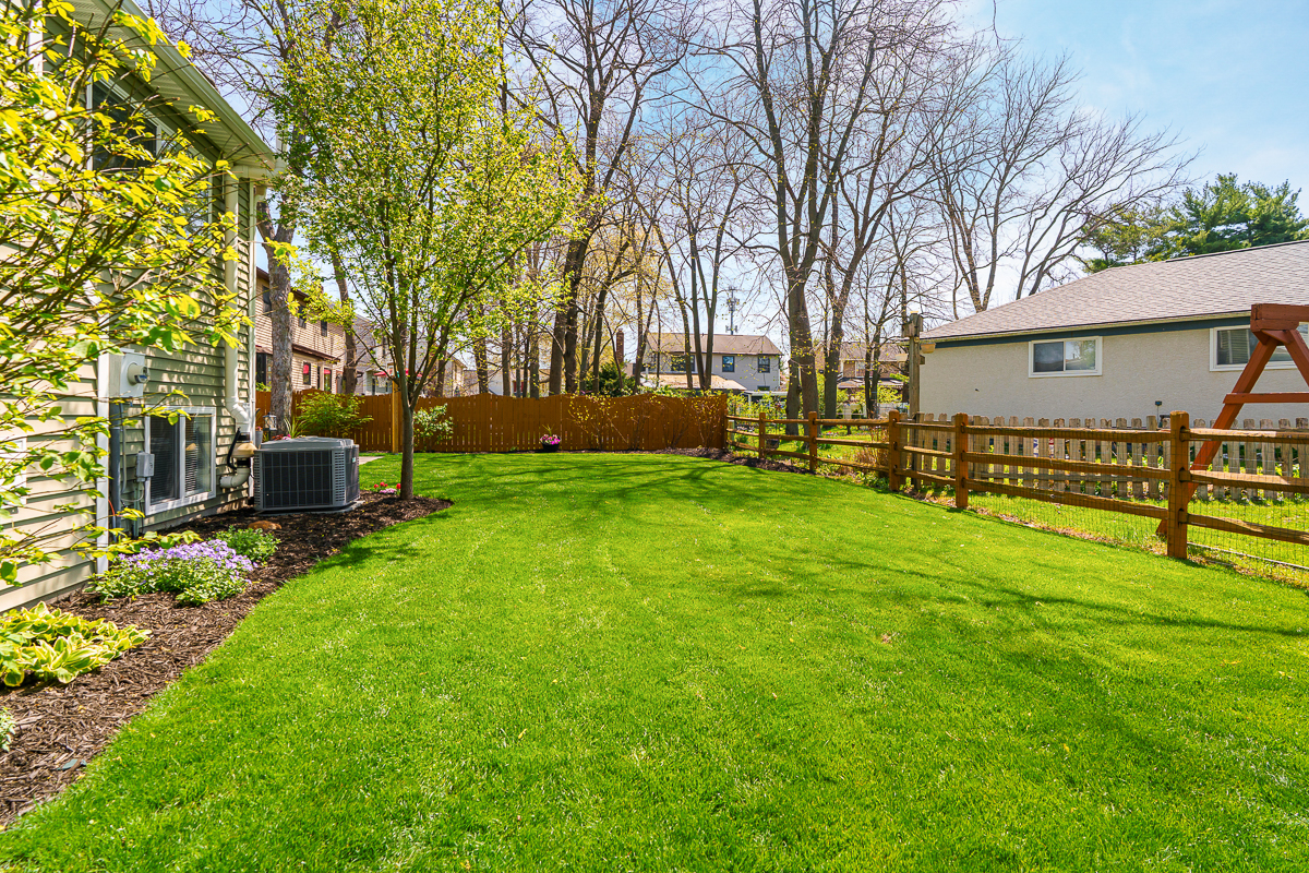 2053 Brofford Dr-7