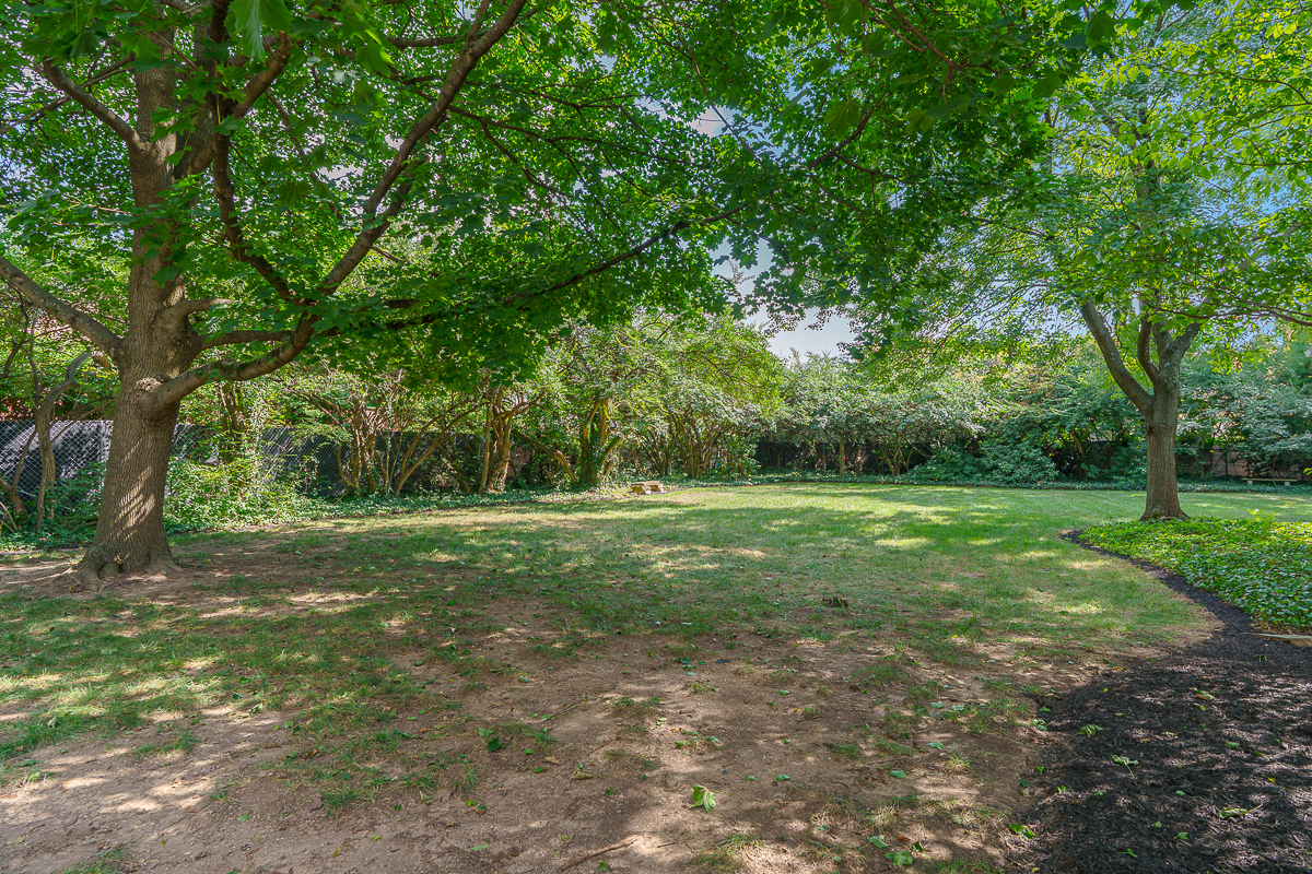 2201 Bryden Rd-4