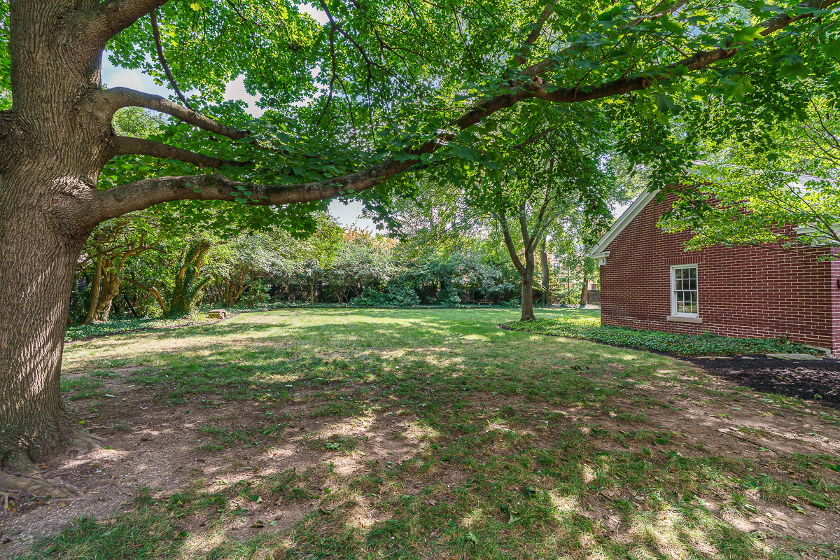 2201 Bryden Rd-5
