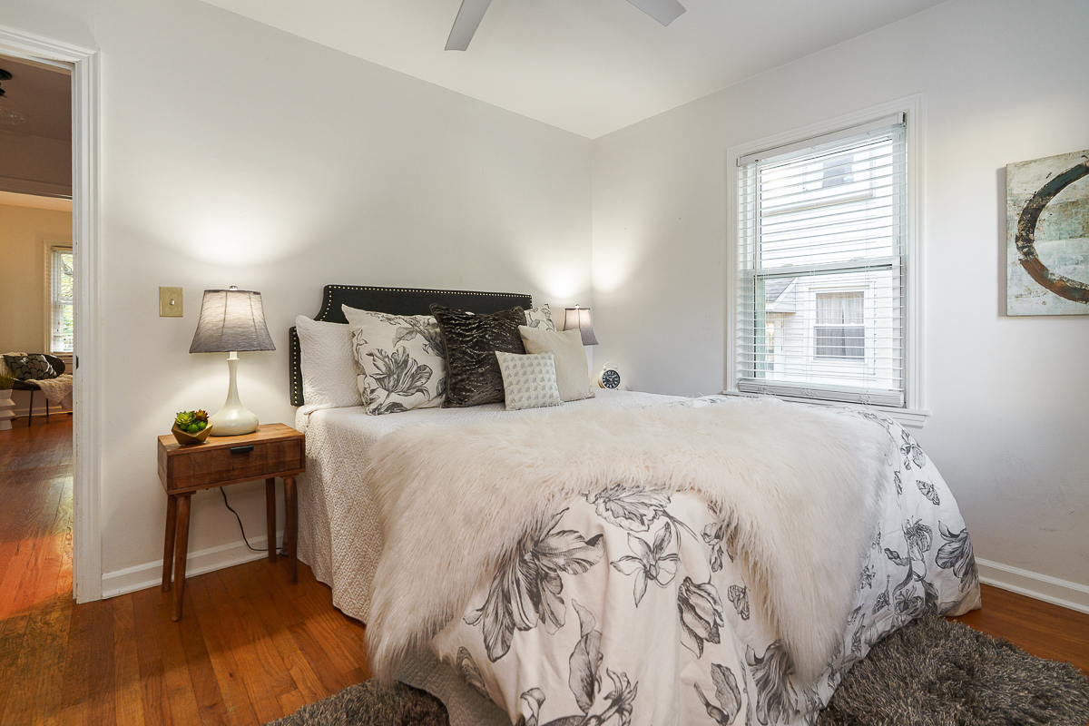 221 Deland Ave-28