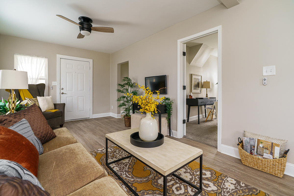 2220 Sale Rd-20