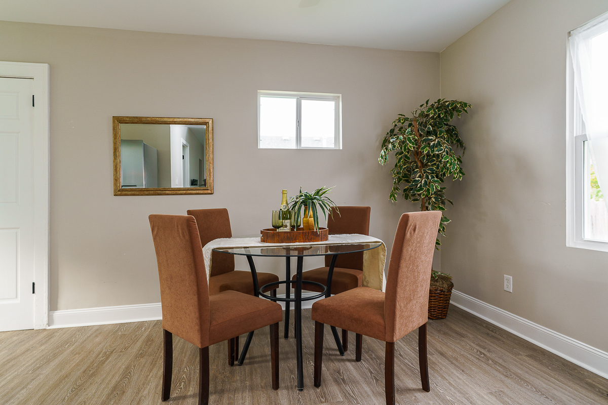 2220 Sale Rd-21