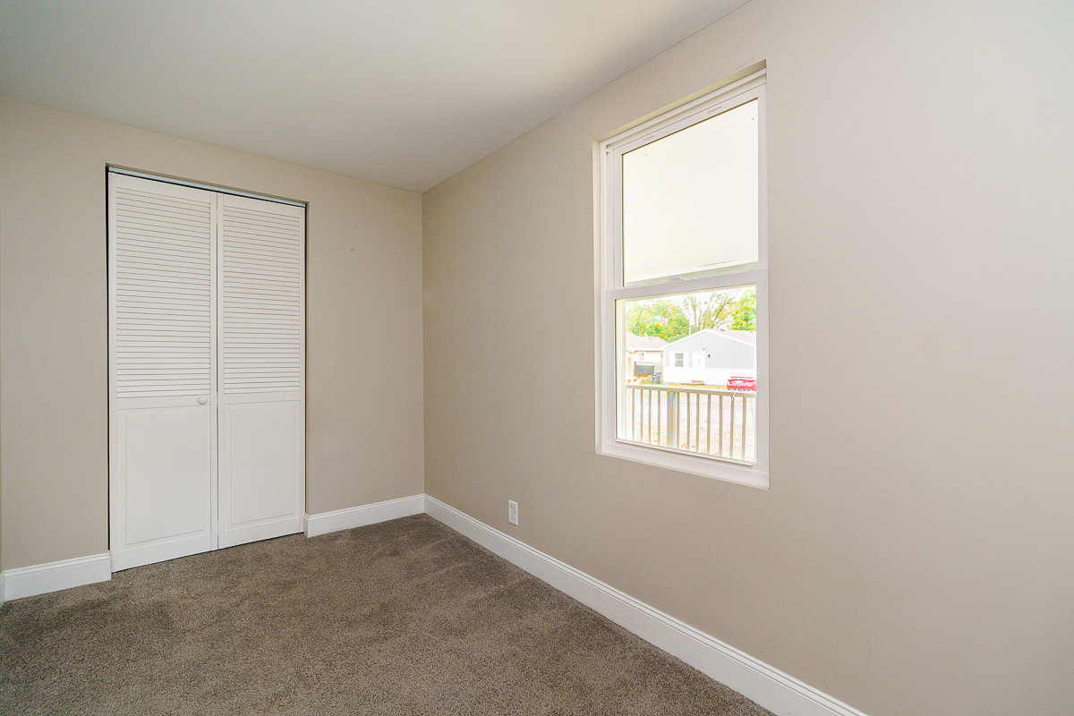 2220 Sale Rd-27