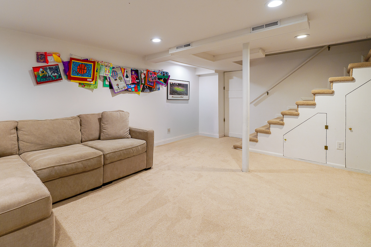 2356 Sherwood Rd-20