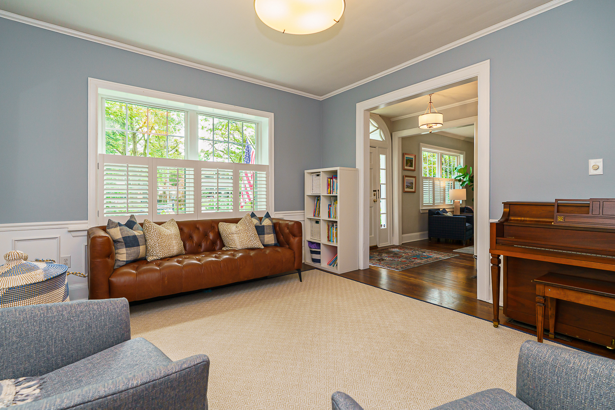 2356 Sherwood Rd-25