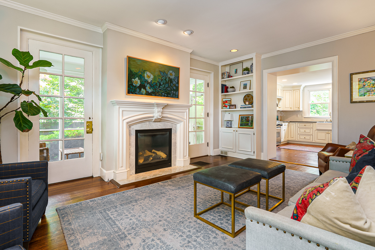 2356 Sherwood Rd-27