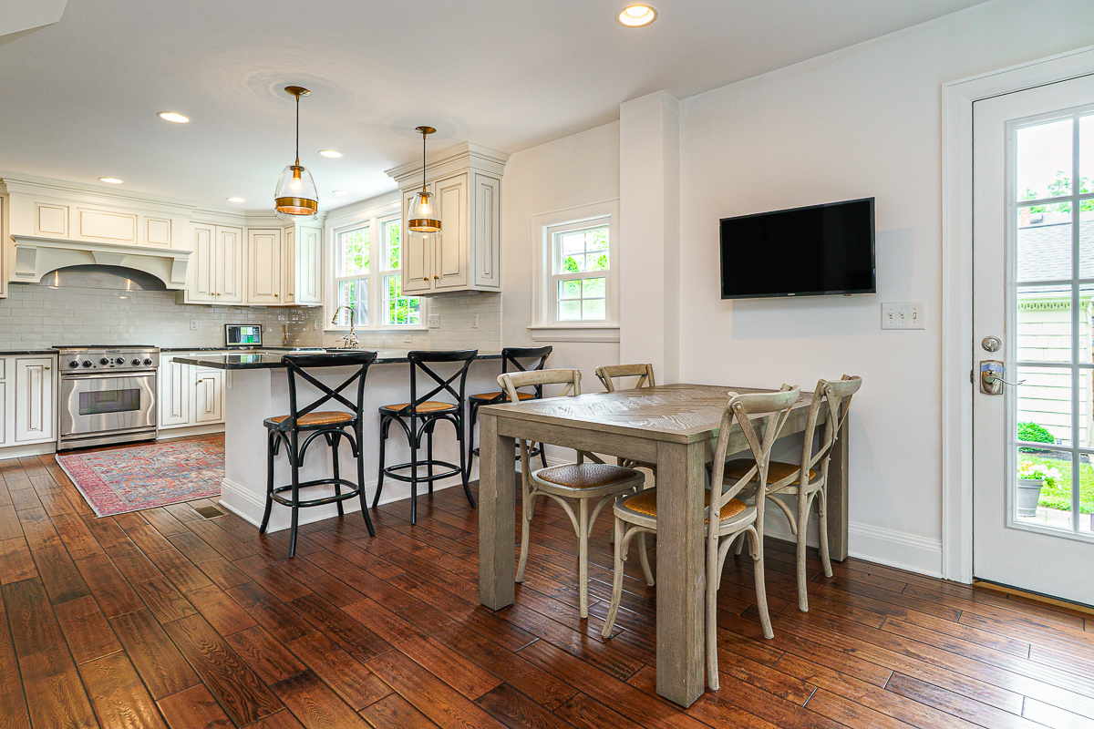 2356 Sherwood Rd-42