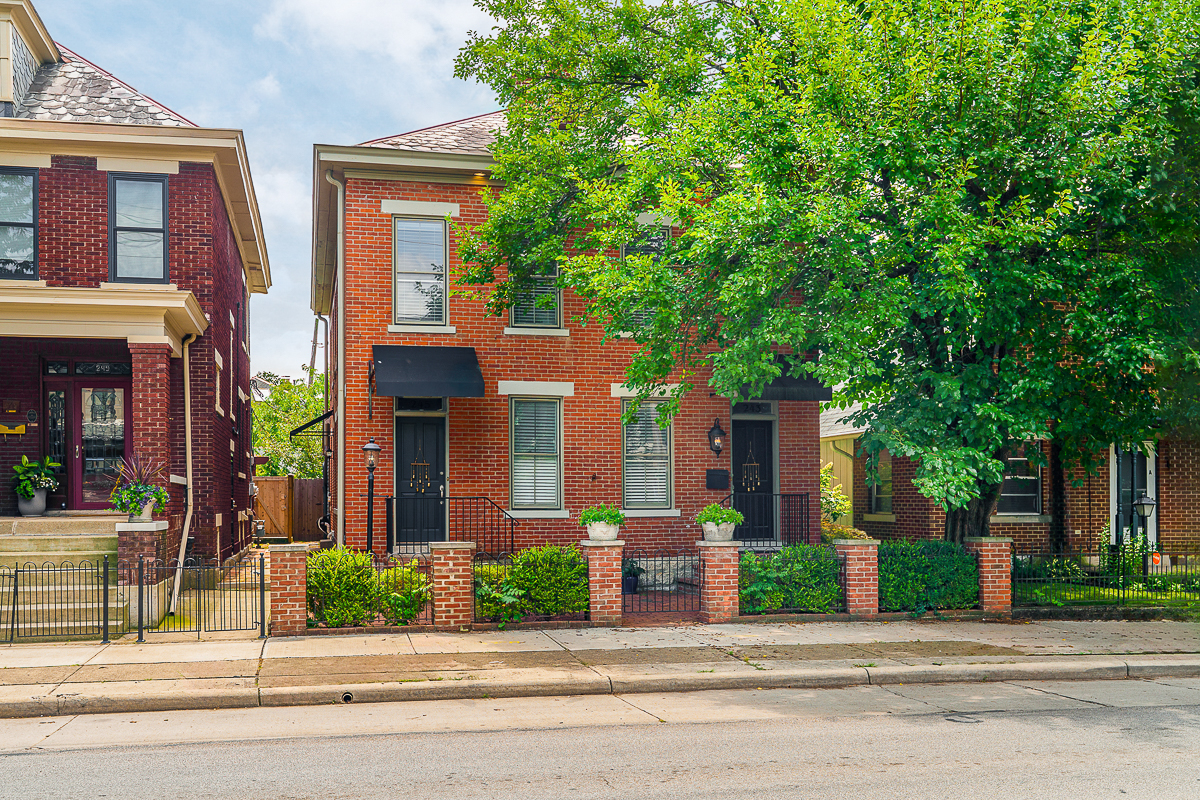 243 E Whittier St-1